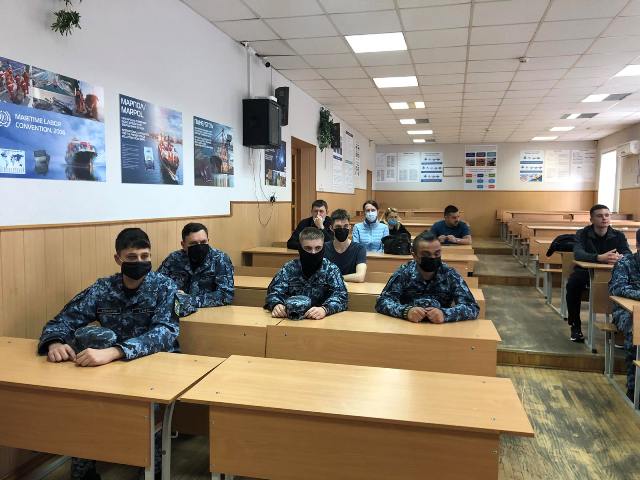 Den_vidkritih_dverey_klub_yunih-Moryakiv3